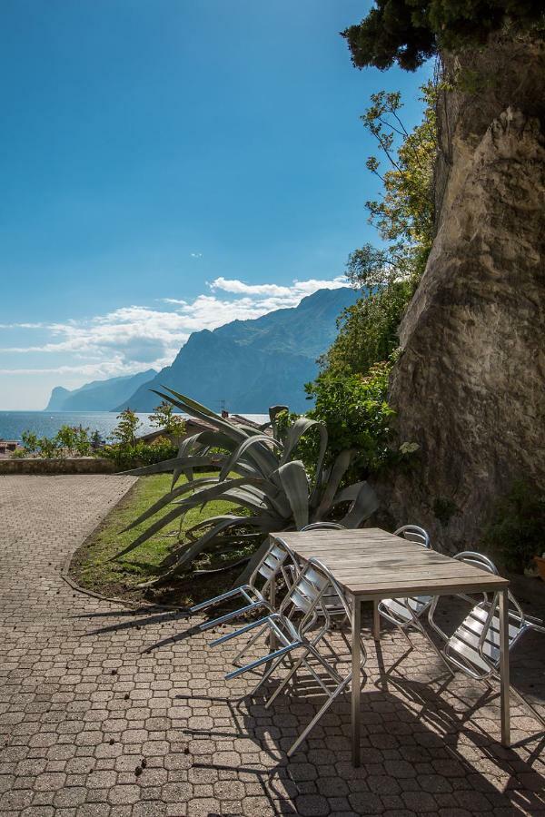 Apartments Suster Torbole Sul Garda ภายนอก รูปภาพ