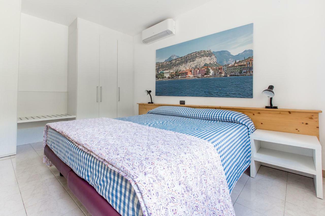 Apartments Suster Torbole Sul Garda ภายนอก รูปภาพ